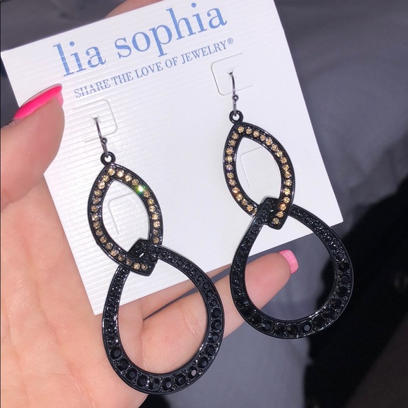 Lia Sophia teardrop Earrings!! - Picture 2 of 3